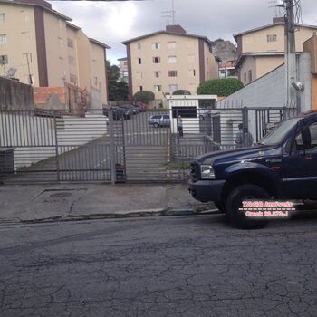 Apto 2 Dorms. (Térreo) - Cond. Parque das Flores - Jd. Clarice