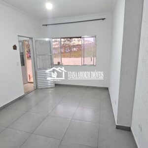 Casa com 2 Dormitórios no Parque das Árvores 