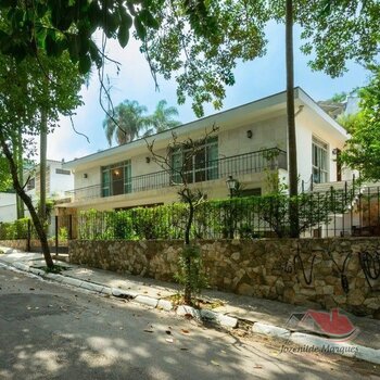 Casa térrea (mansão) 4 suítes, piscina e 12 vagas