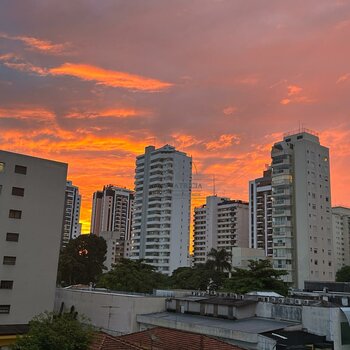 Vende se Apartamento / Moema