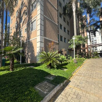 Apartamento - Condomínio San Petesburgo