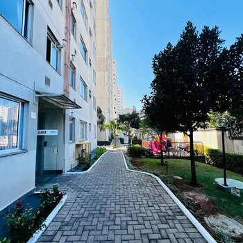 Lindo apartamento à venda na Zona Norte bairro Jardim Iris.