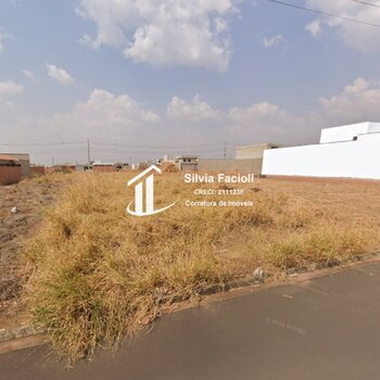 Terreno à venda no Jacarandá